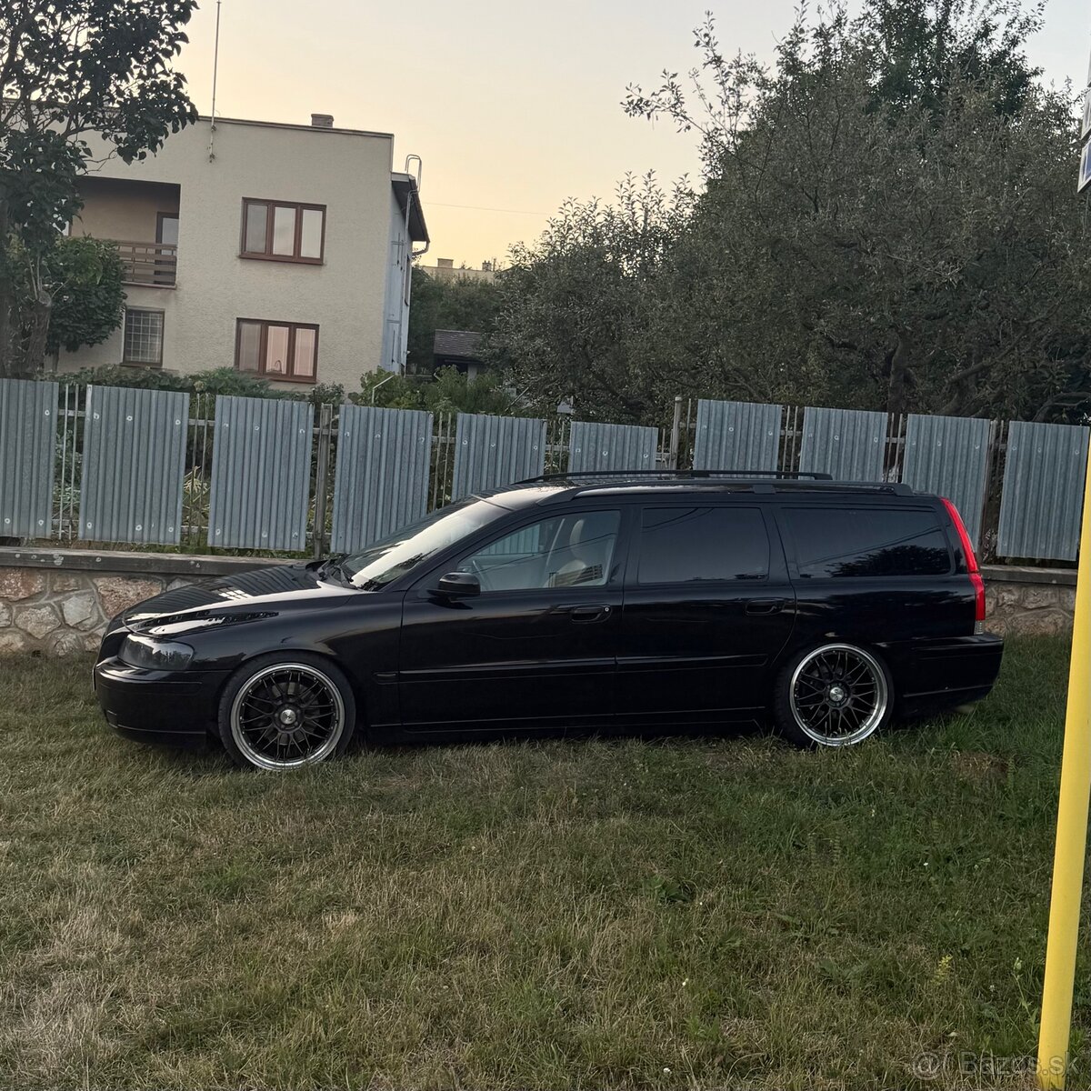 ROZPREDÁM Volvo V70 - 2
