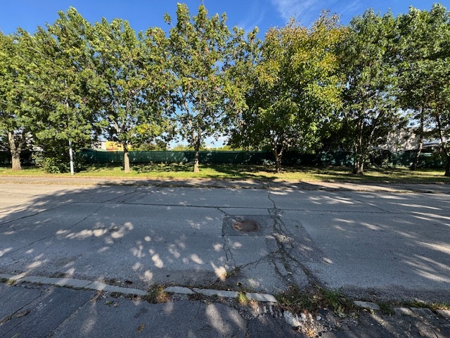 Pozemok na stavbu RD - SEREĎ - 2