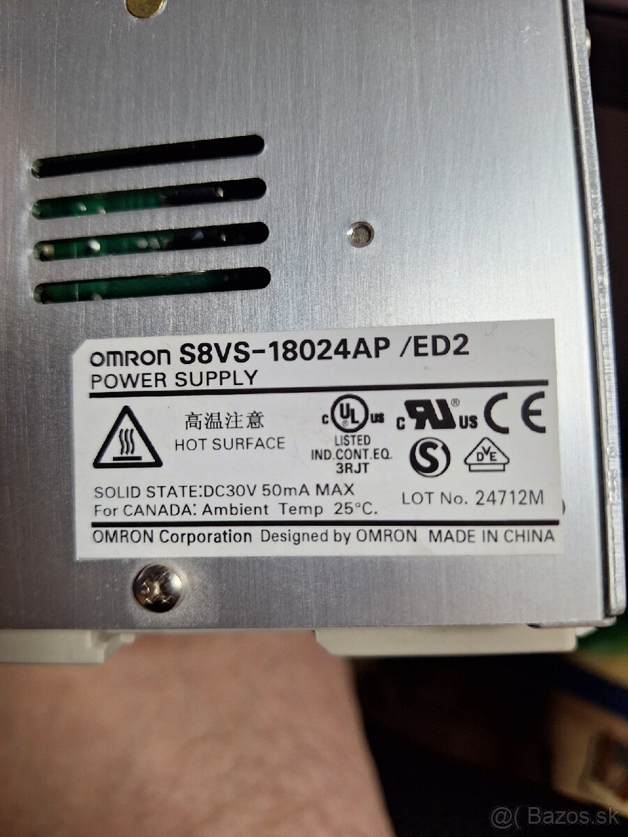 Napájací zdroj Omron S8VS-18024AP. - 2