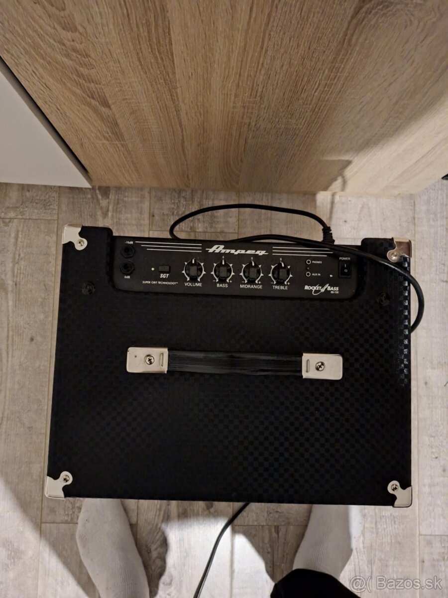 Ampeg Rocket Bass RB-108 - 2