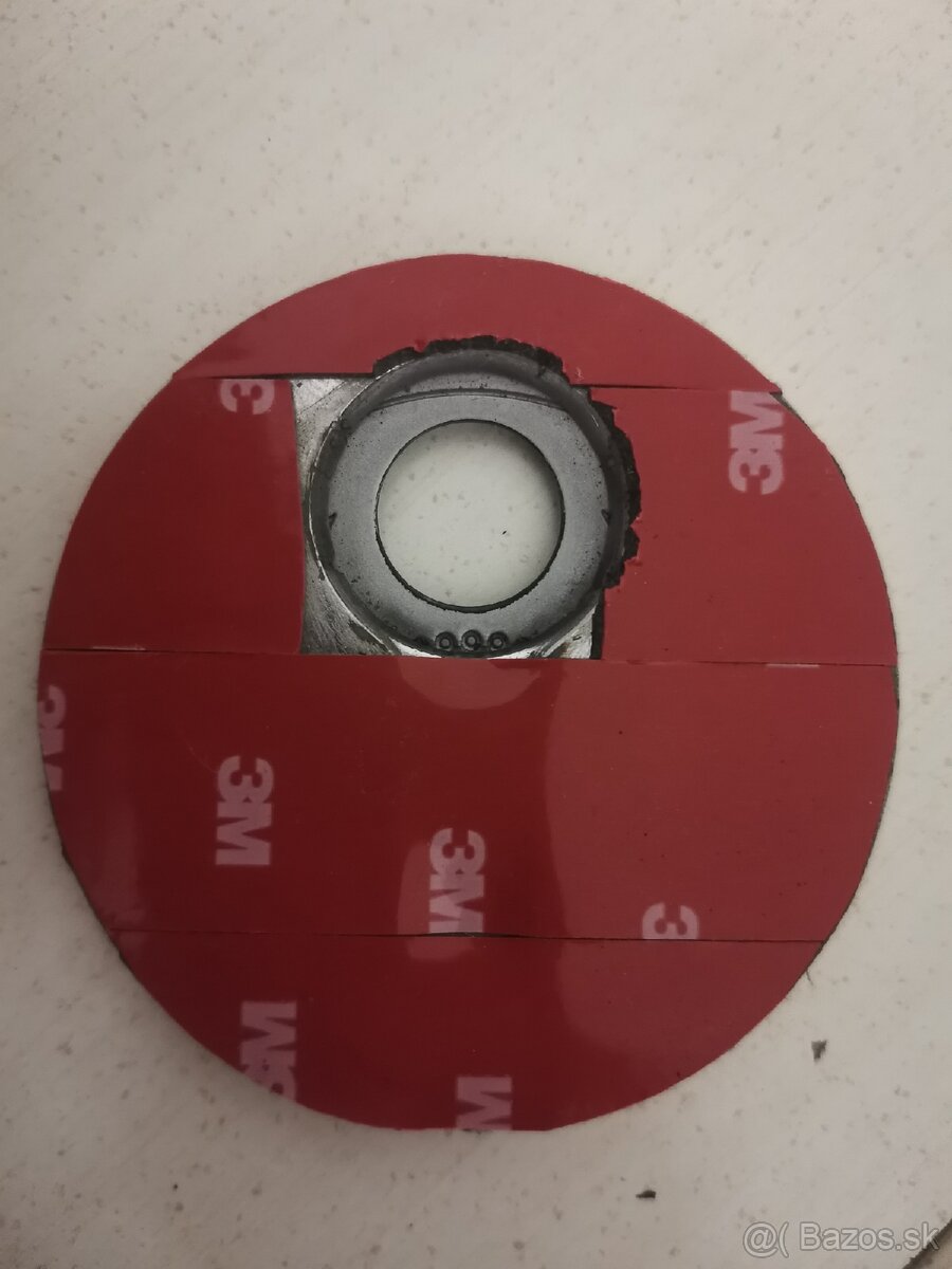 Znak zadneho kufra Cadillac - 2