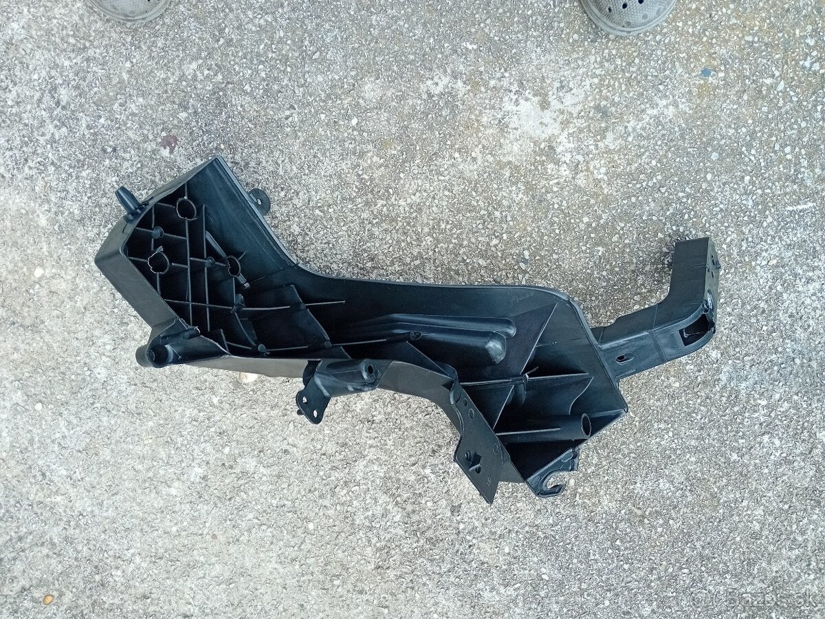 Držiak svetla na dodávku-nový - 2