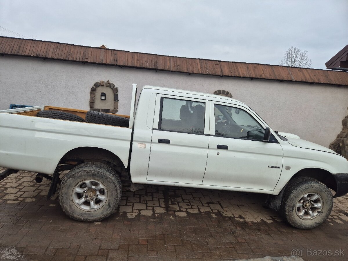 Mitsubishi l 200 - 2