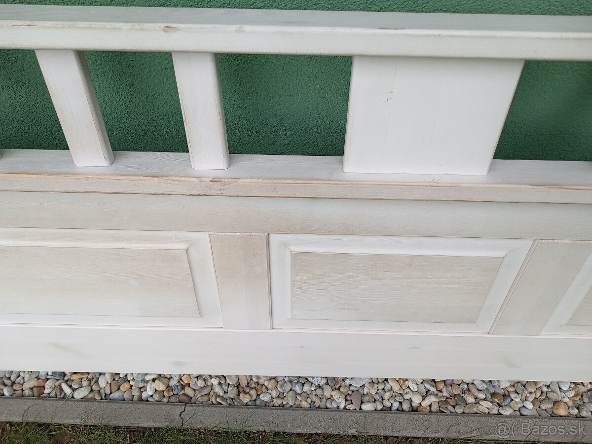 Manželská posteľ z masívu - 2