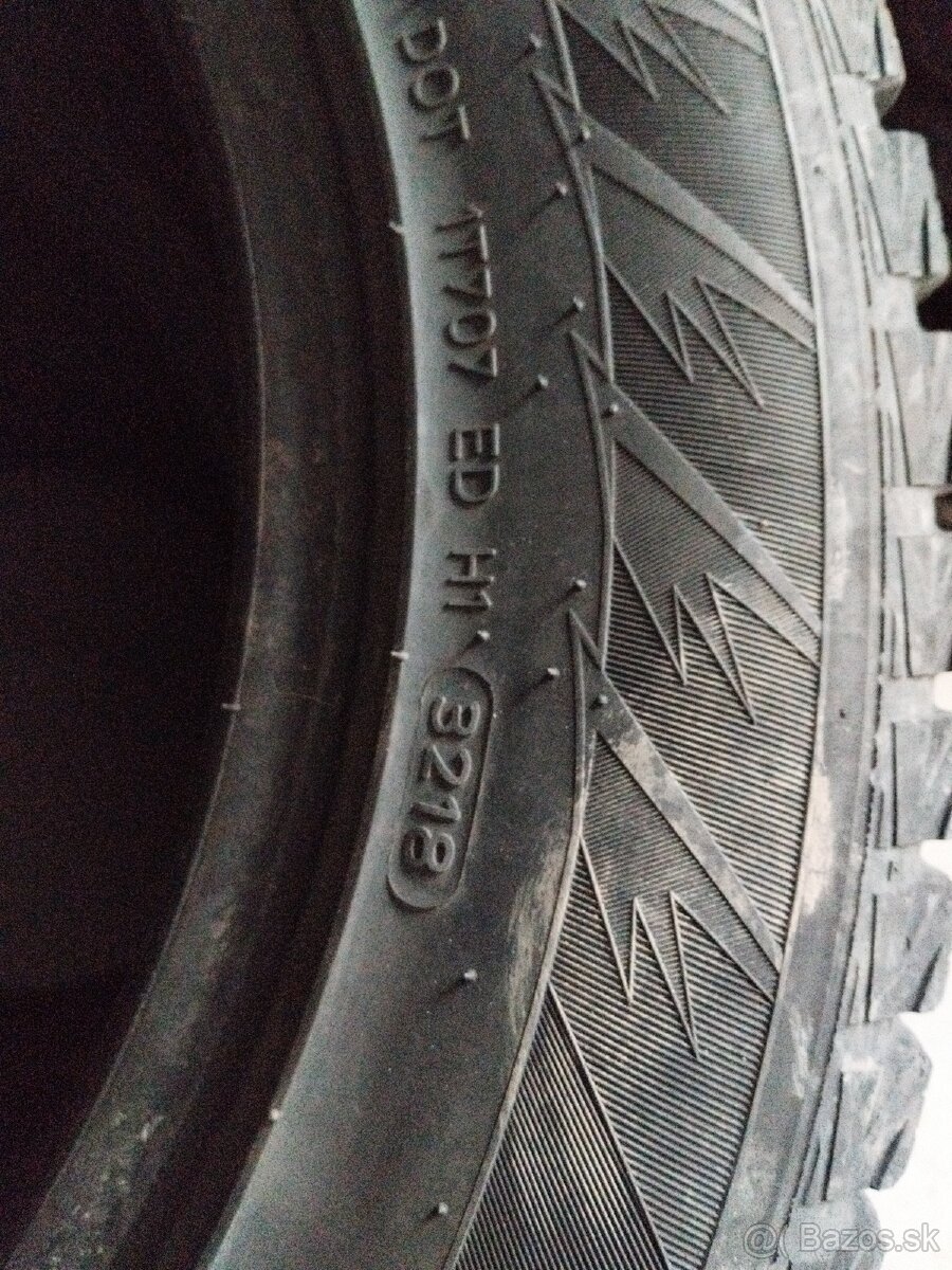 Zimné pneu Hankook 215/60 r17 4ks - 2