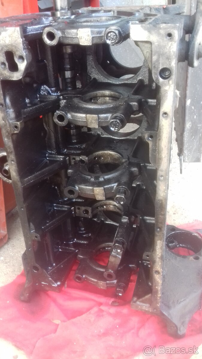 Predám polomotor na Multicar M25 - 2