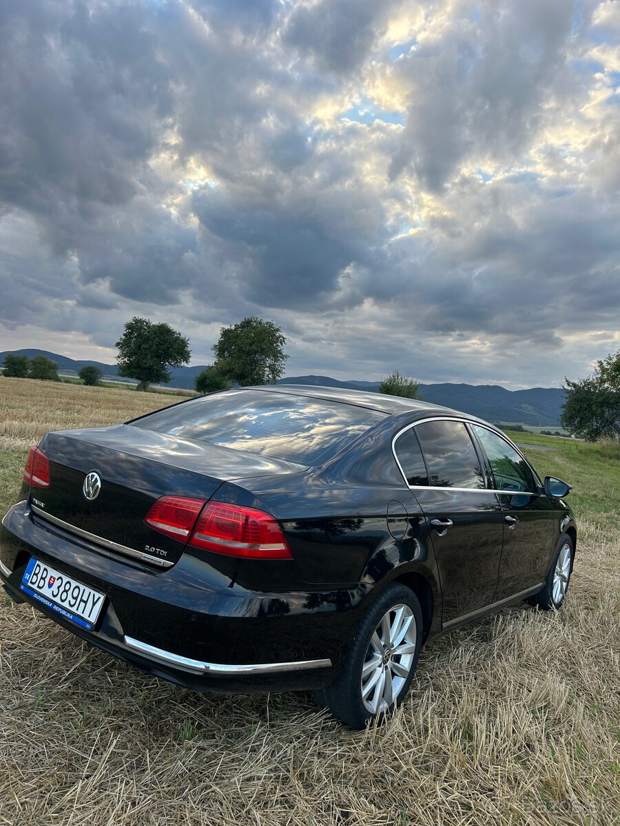 VW Passat B7 Sedan - 2