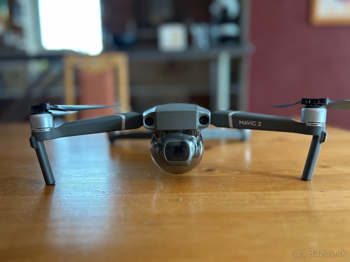 DJI Mavic 2 PRO s Fly More Combo - 2