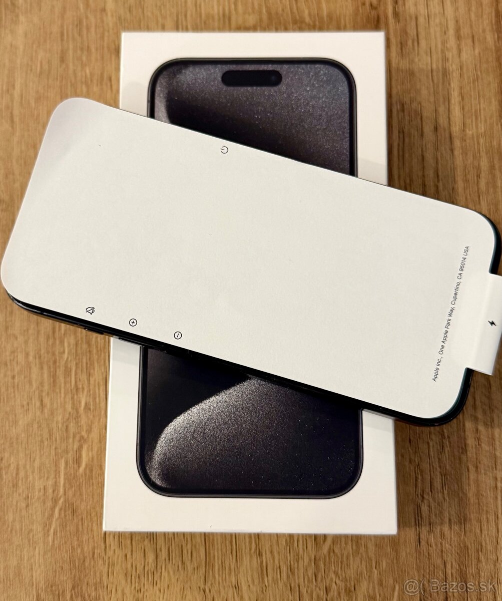 iPhone 15PRO titanovy - 2