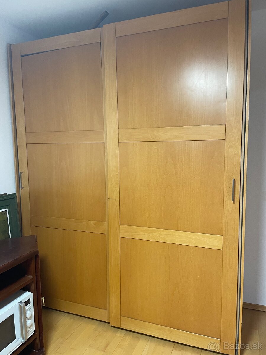 Rolldoor skriňa - 2