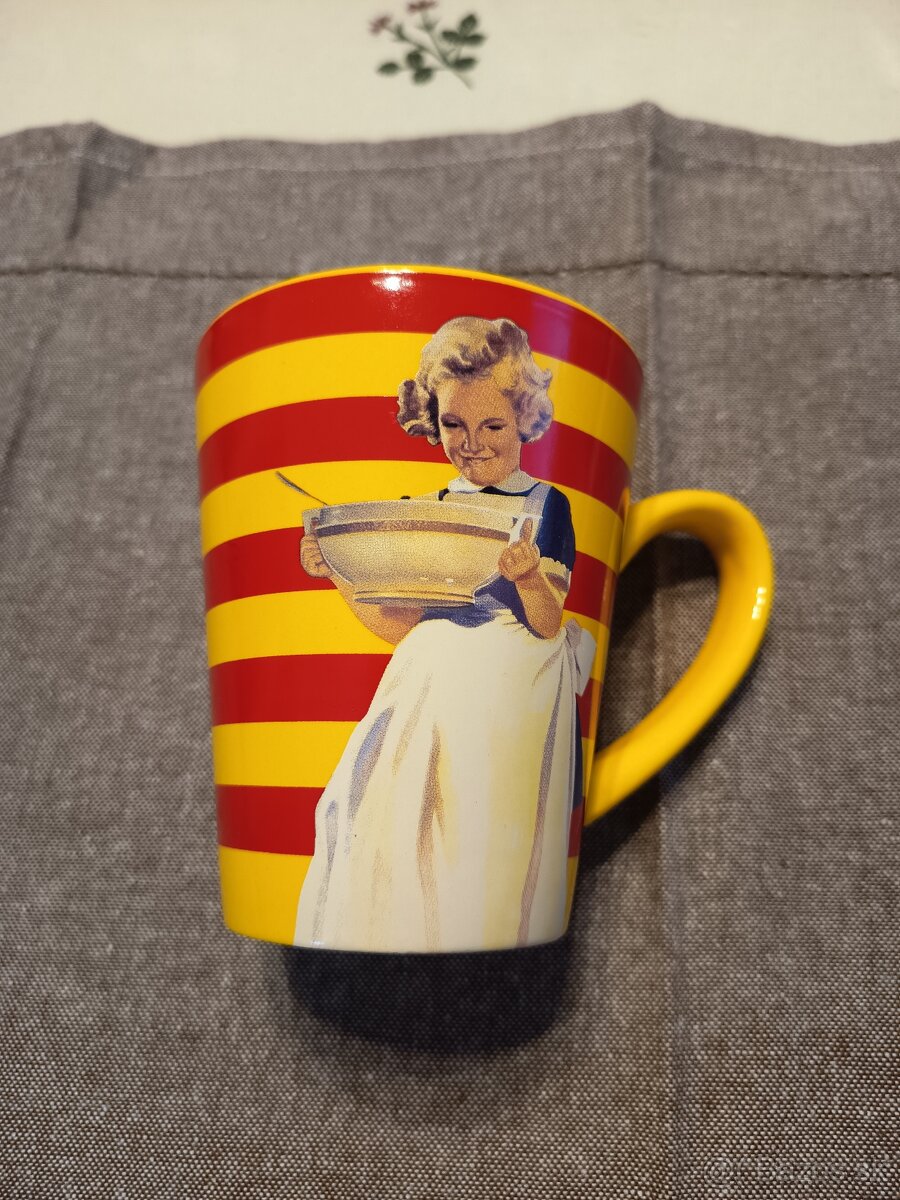 Retro hrnček Maggi - porcelán - 2