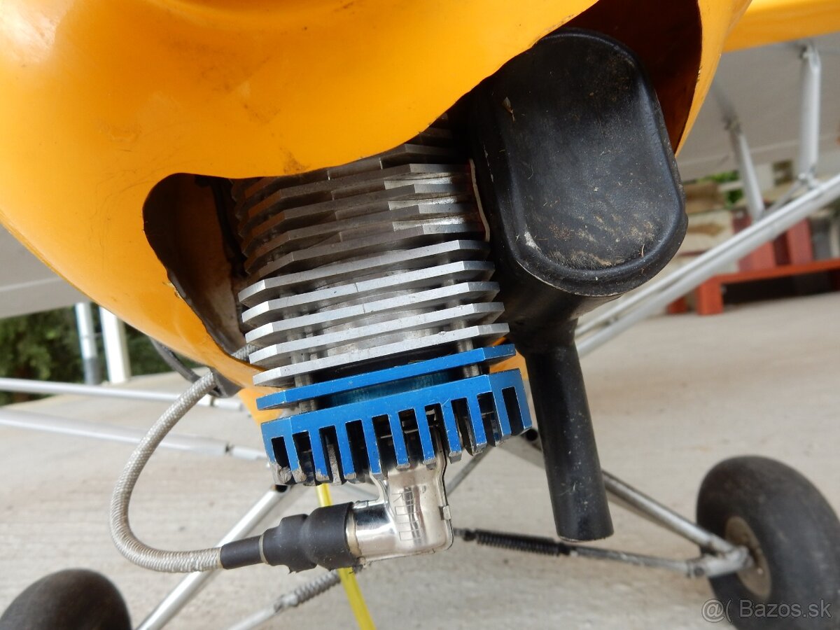 Piper carbon cap 55 hangar9 - 2