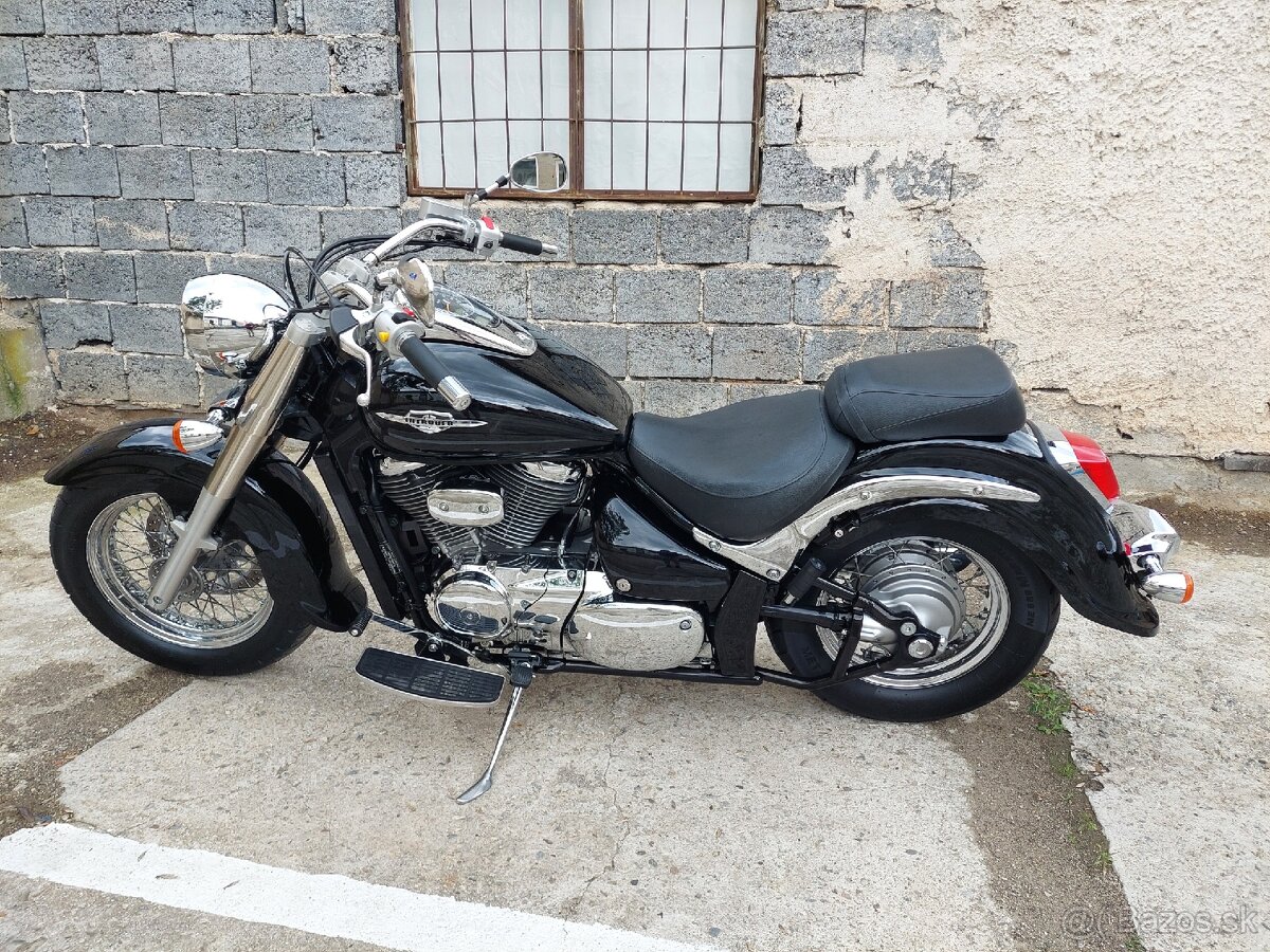 Suzuki Intruder C800 - 2