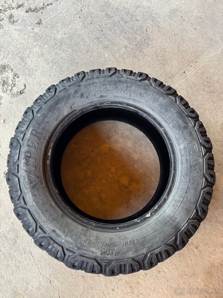 Offroad pneumatiky 235/65 r17 - 2
