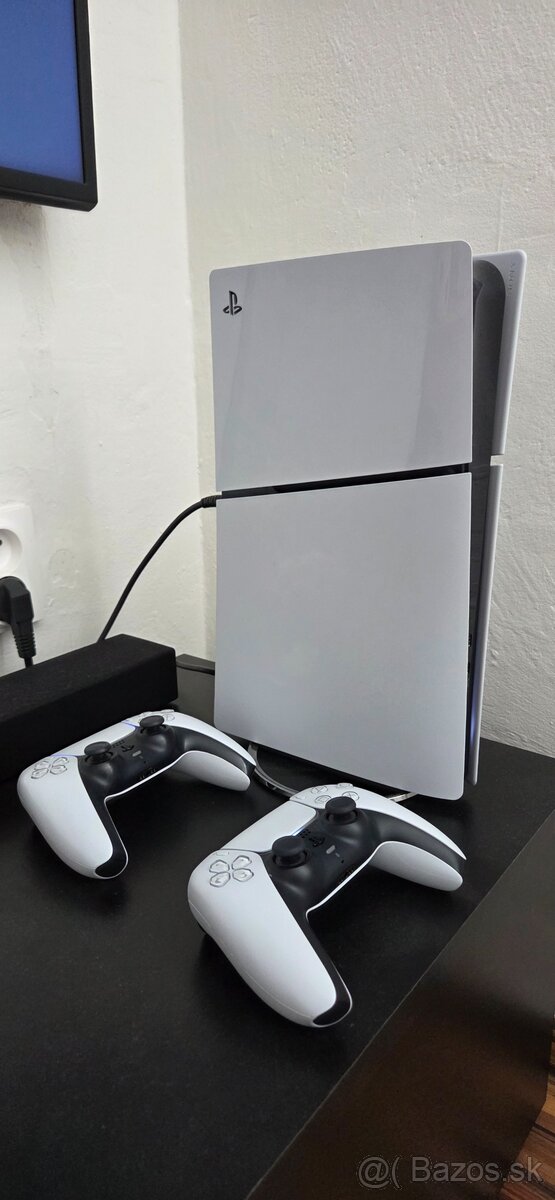 PS5 Slim Digital Edition + 2x ovládač - 2