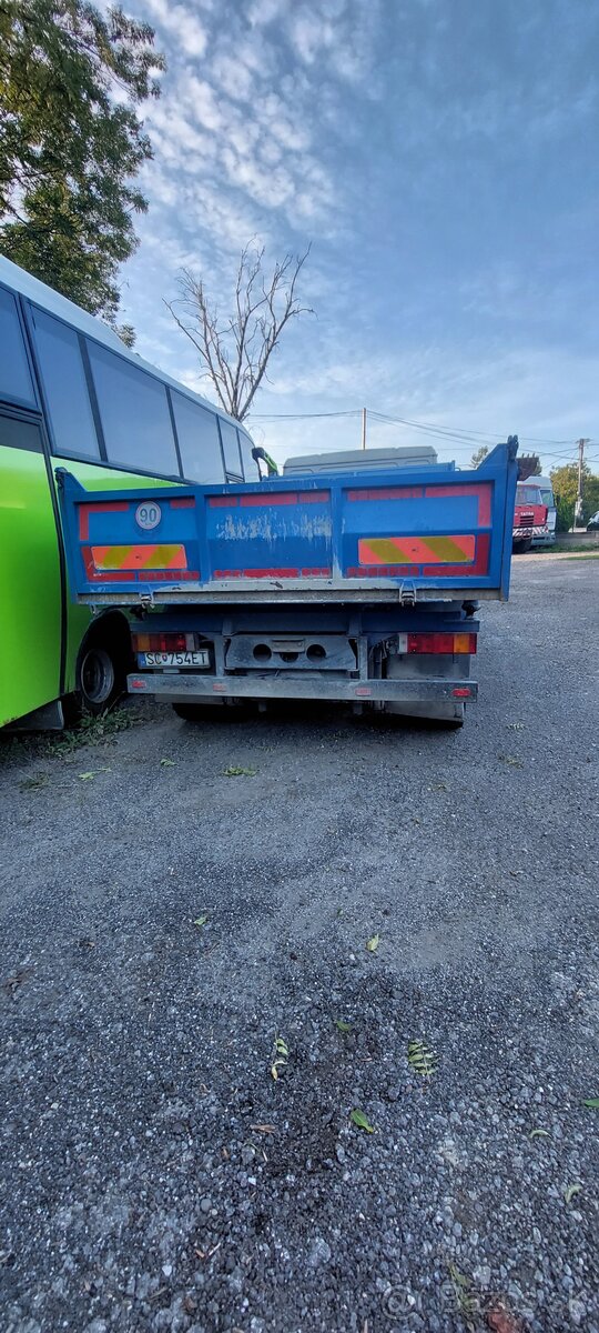 Man Trojstranný vyklapač - 2