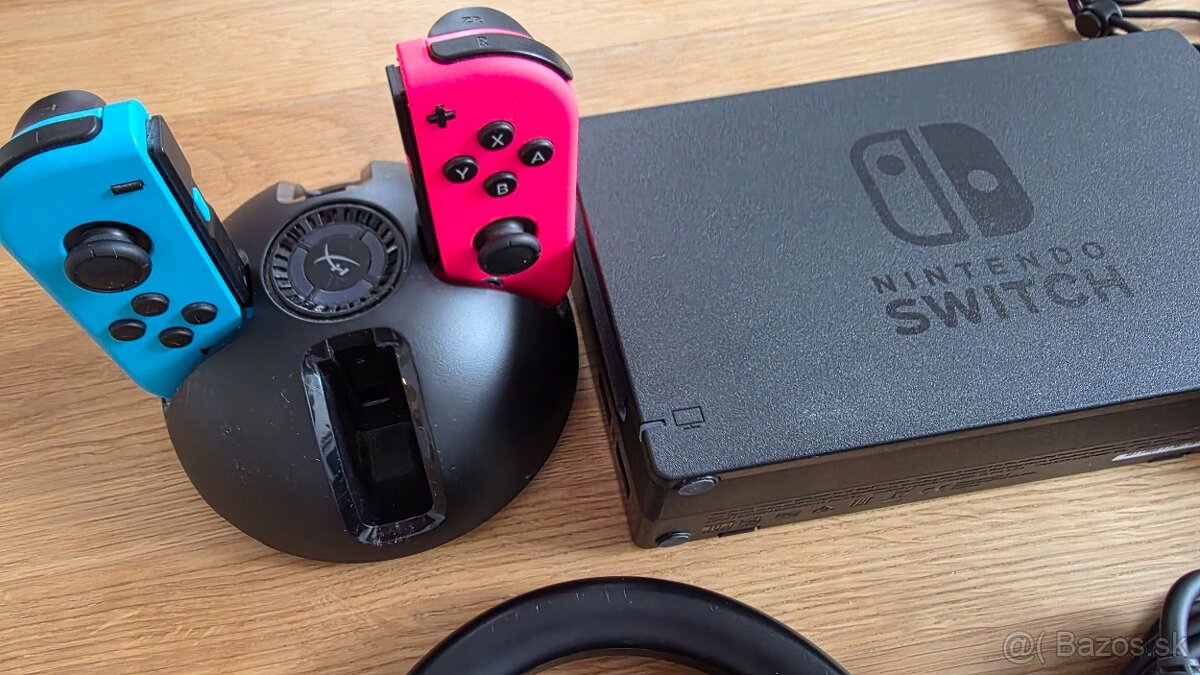 Nintendo Switch + prislusenstvo - 2