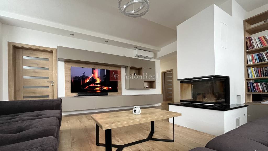 PREDAJ: 5i byt NOVOSTAVBA, 3x TERASA s vírvkou, 218m2, 2x pa - 2