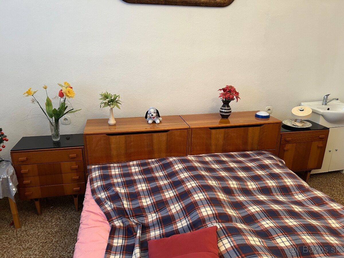 Skrine s vysokým leskom - 2