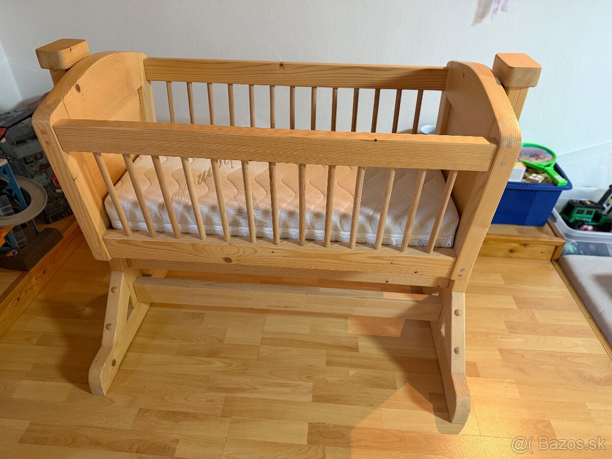 Detská kolíska z masívu - 2