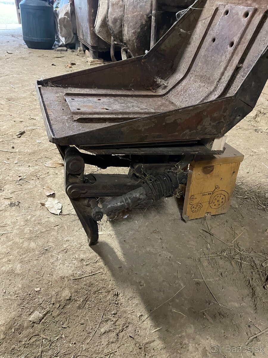 Sedačka Zetor - 2