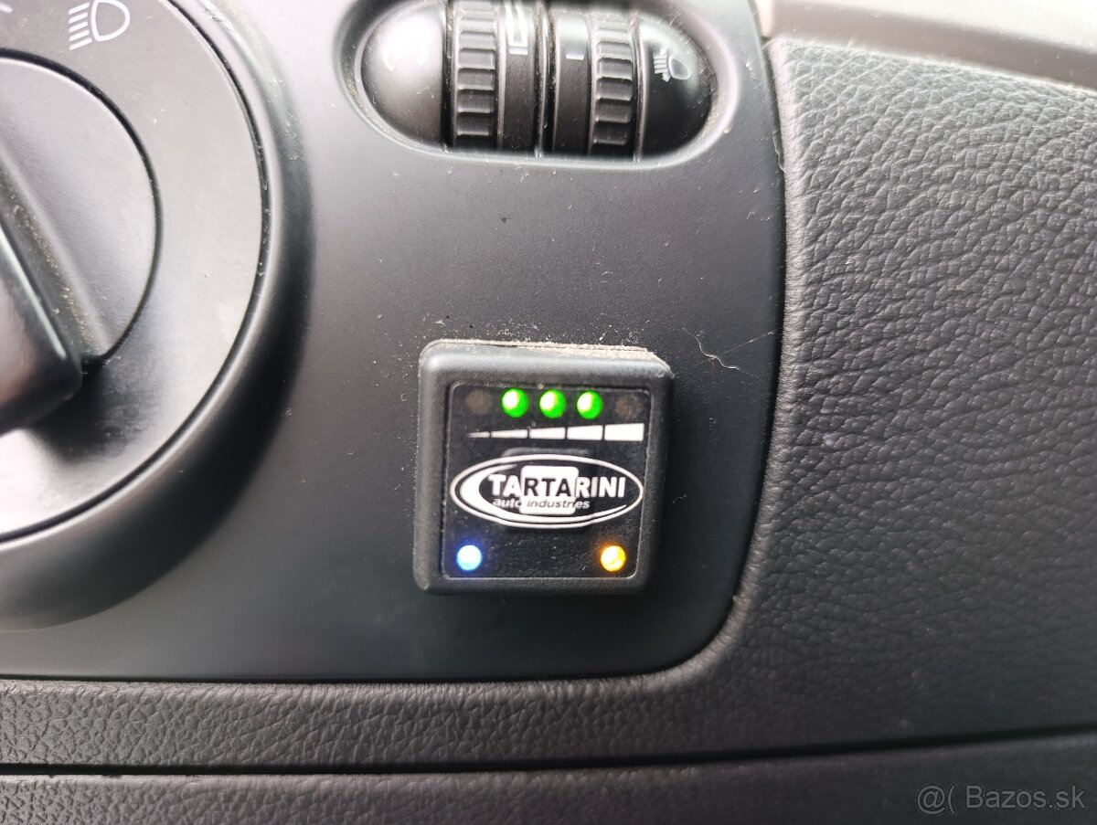 Volkswagen Golf VI 1.4i, LPG, 1 Majiteľ - 2