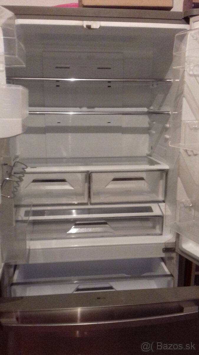 dvojdverová americká chladnička Elektrolux - 2