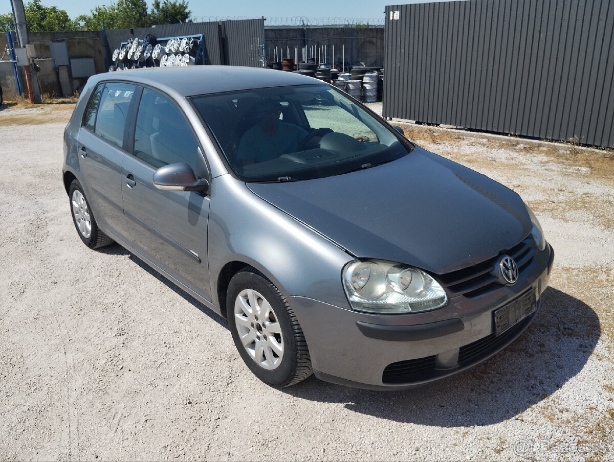 Volkswagen Golf V 1.9 TDI ROZPREDÁM - 2