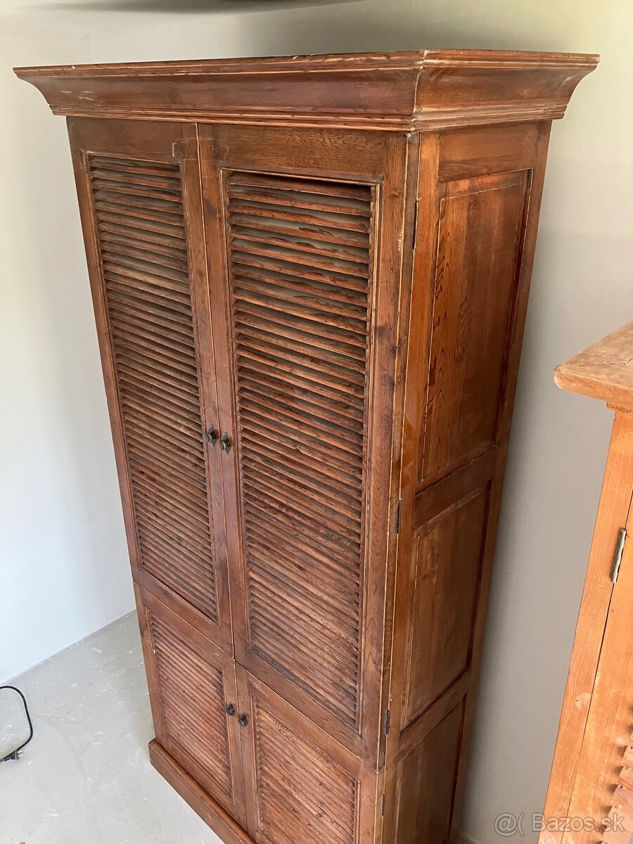 Skriňa z masívu - 2