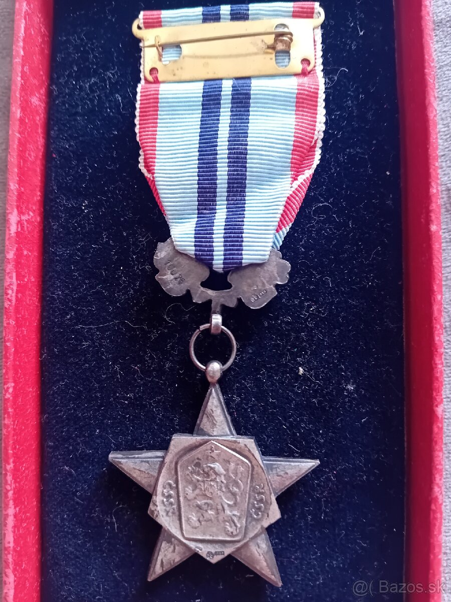 Vyznamenanie - 2