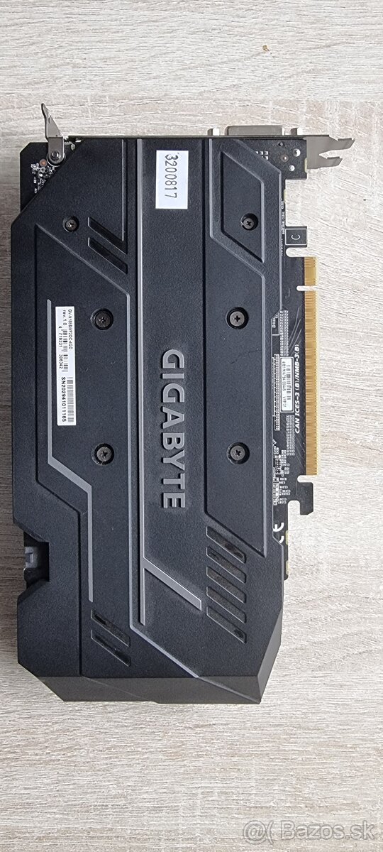 GIGABYTE GeForce GTX 1650 SUPER Windforce OC 4G - 2