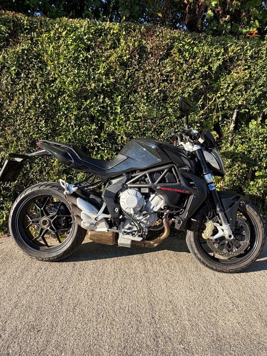 Agusta Brutale 675 - 2