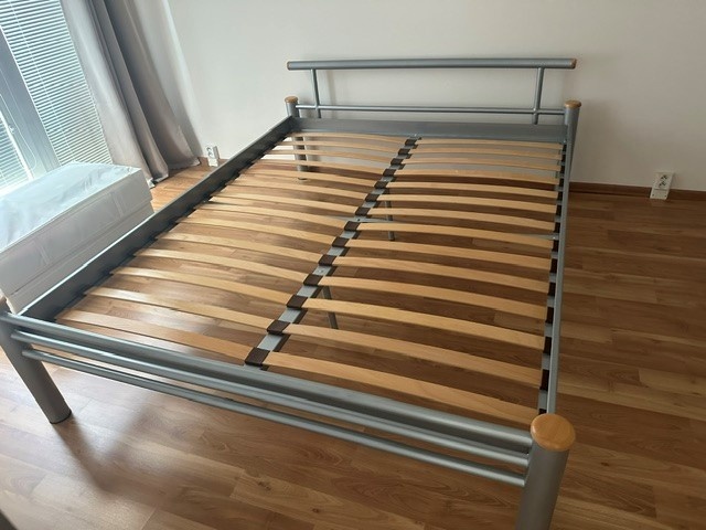 Manželská posteľ 160x200 cm - 2