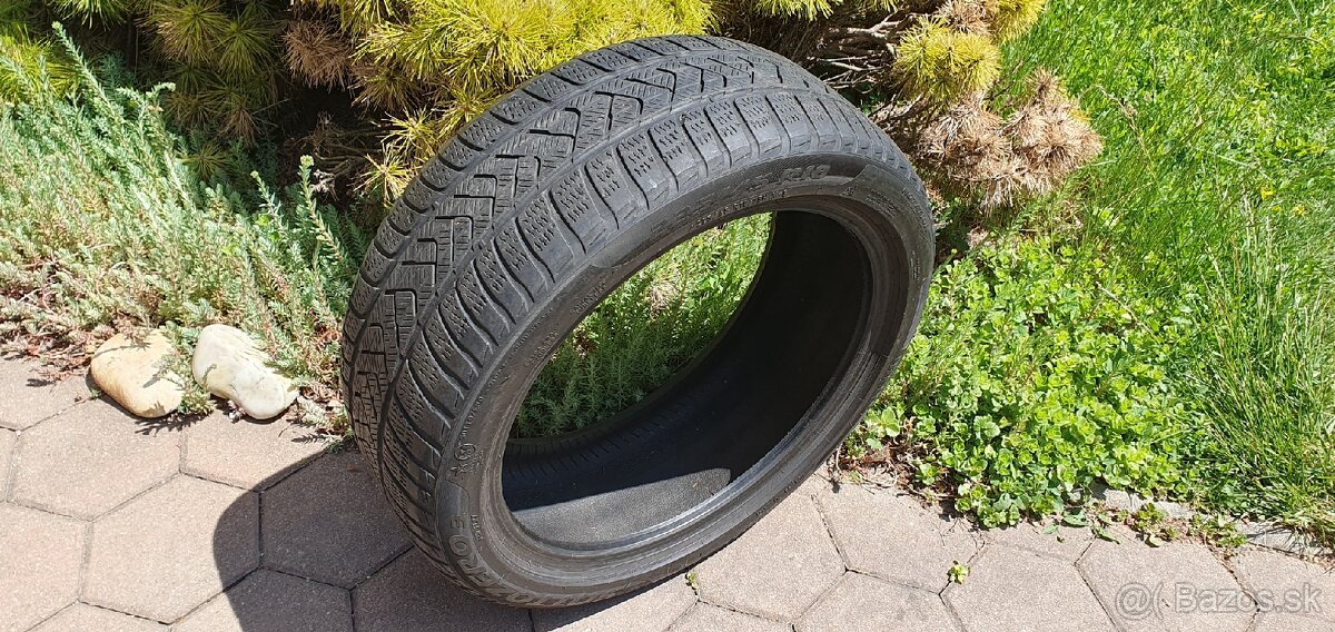 Pirelli Sottozerro 3, 225/45 R18 ZIMNa - 2
