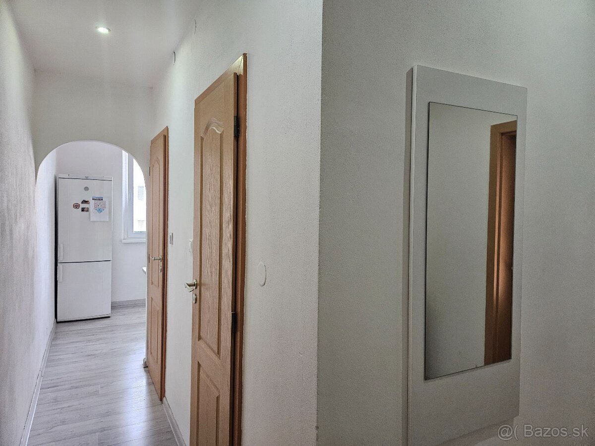 Na predaj zrekonštruovaný 2 izbový byt v Dubnici nad Váhom. - 2