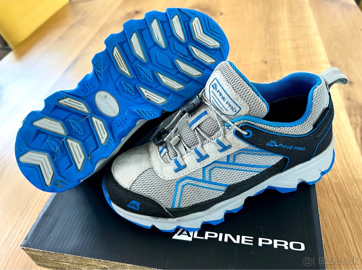 Detské turistické topánky Alpine Pro v. 33 s membránou. - 2