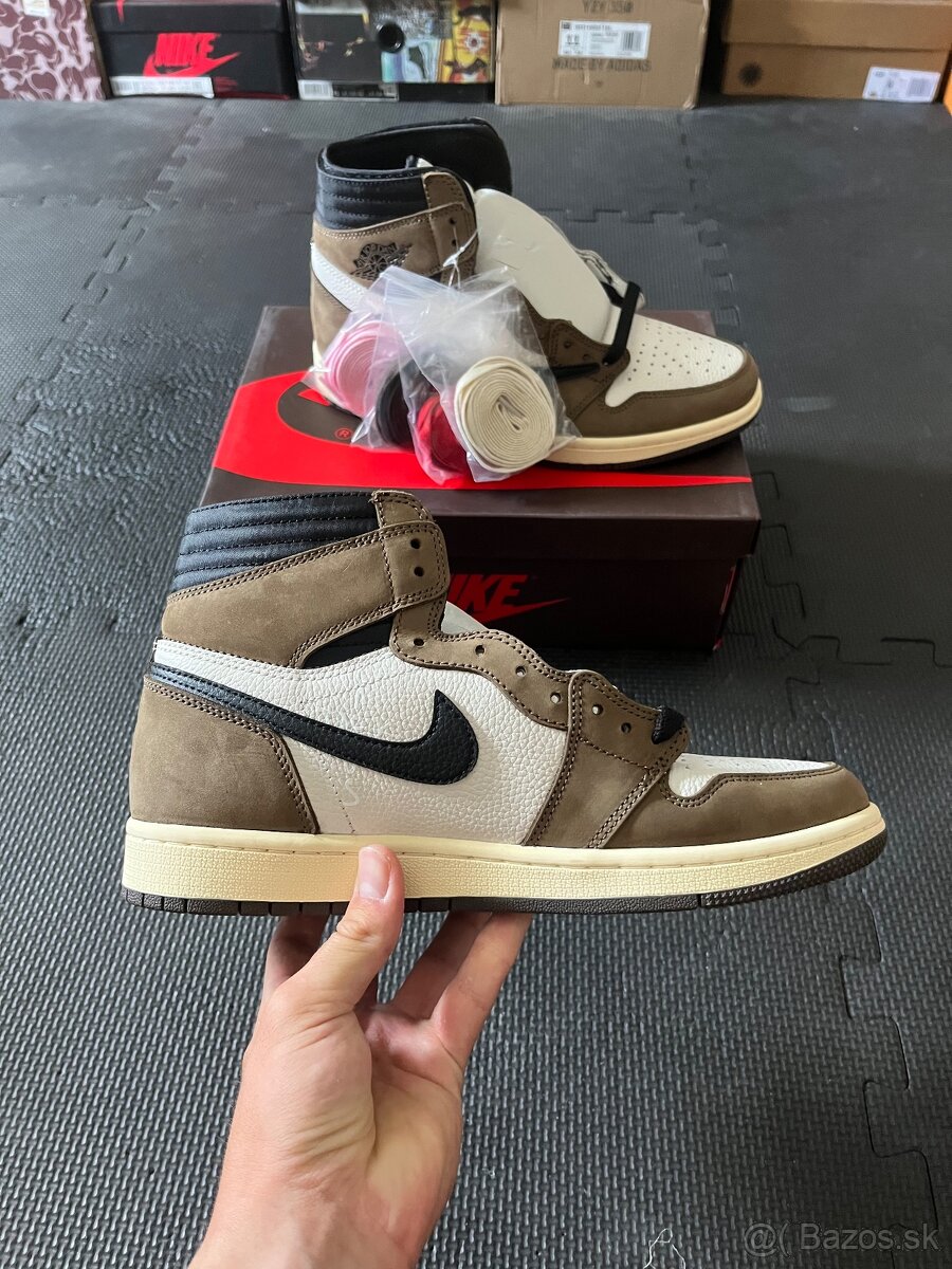 Nike Air Jordan 1 Travis Scott - 2
