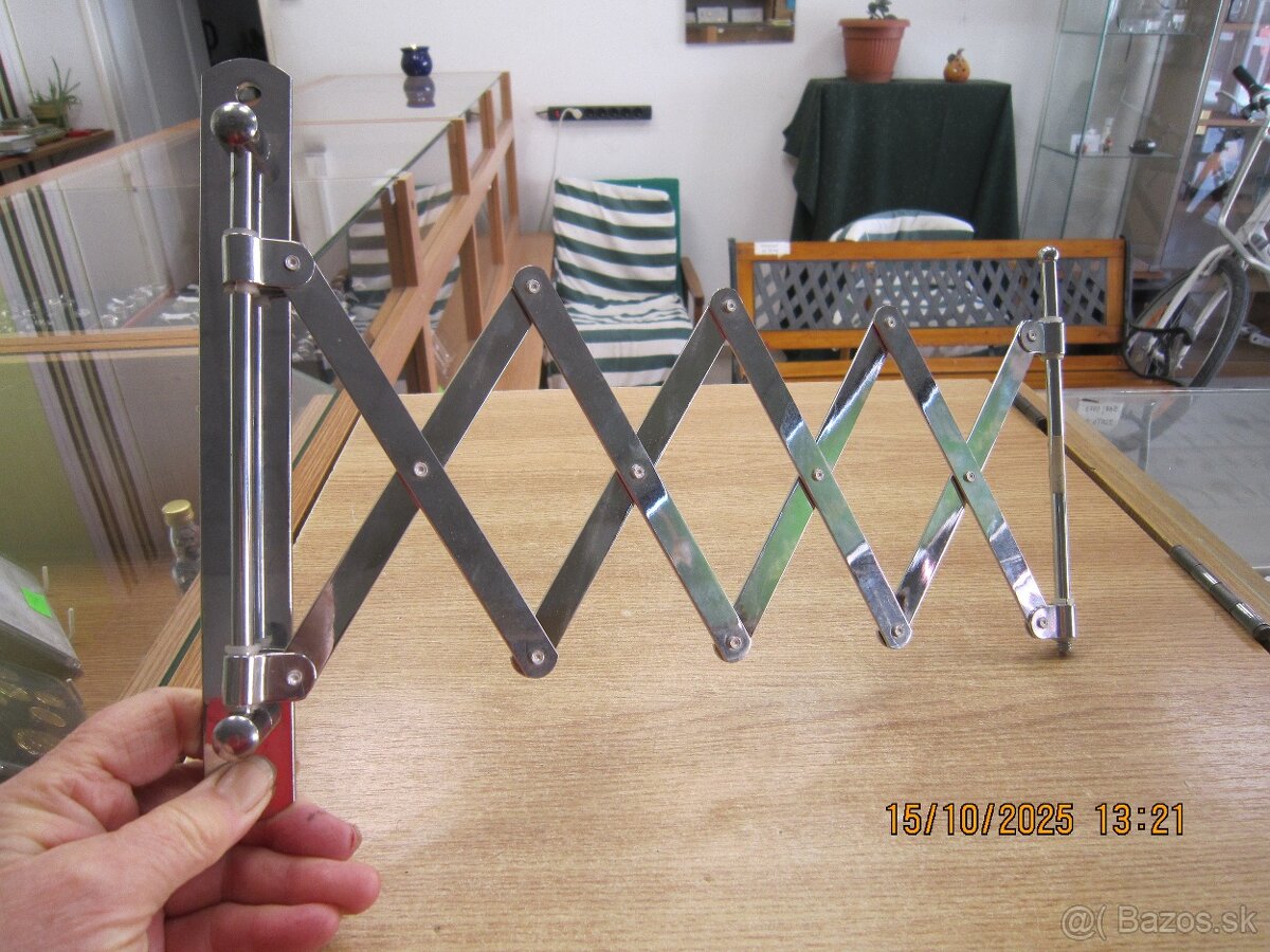 Darujem vyťahovací držiak tzv. harmoniku - 2