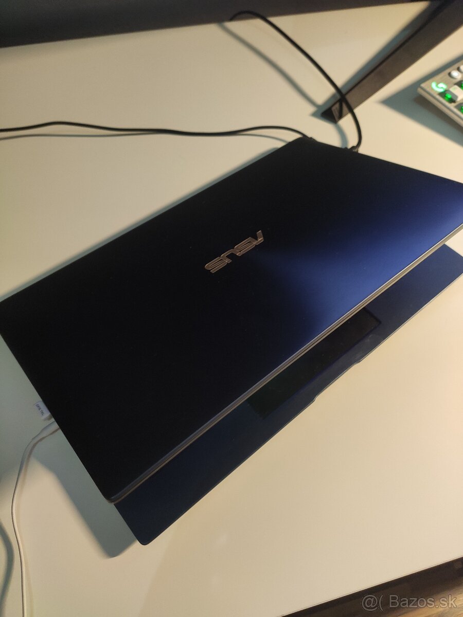 ASUS Zenbook 15 - UX534FTC - 2