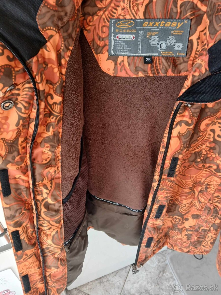 Bunda s kapucňou zn.Exxtasy, veľ.36 - 2