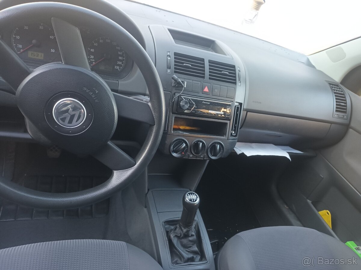 VW Polo - 2