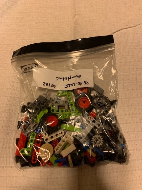 LEGO 42102 Technic - Mini CLAASXERION - 2