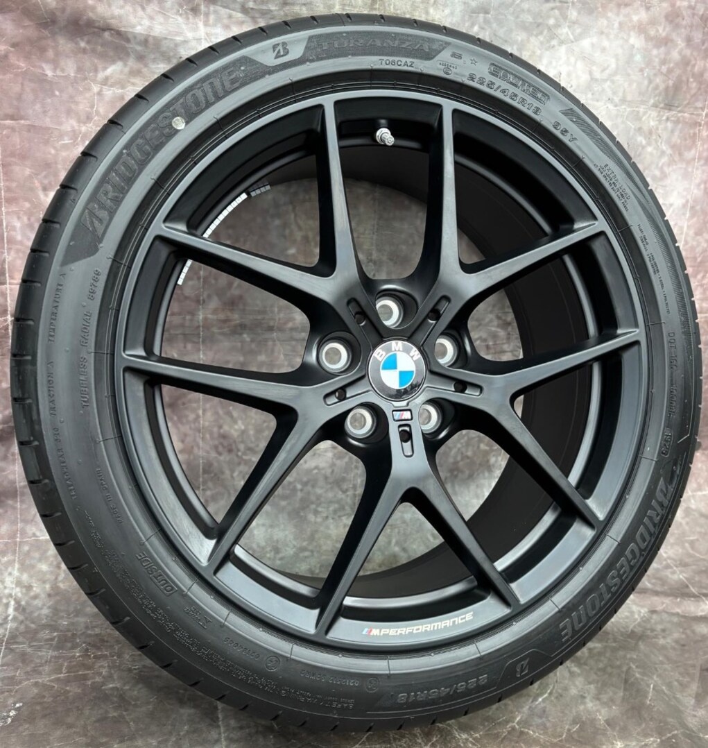 Letní top alu Bmw Performance 225/45R18 95Y - 2