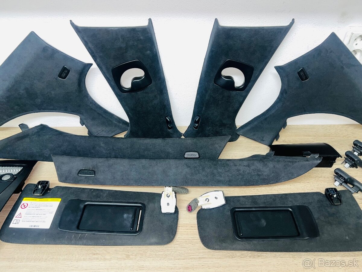 BMW M5 F10 alcantara interiér - 2