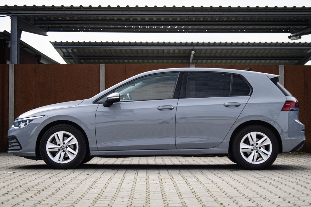 Volkswagen Golf Life 1.5 TGI Benzín + CNG - 2