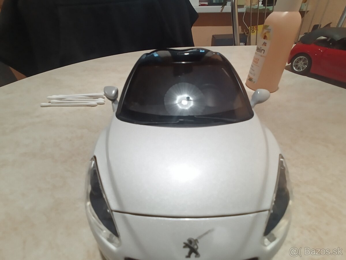 Predám Peugeot RCZ 1:18 - 2
