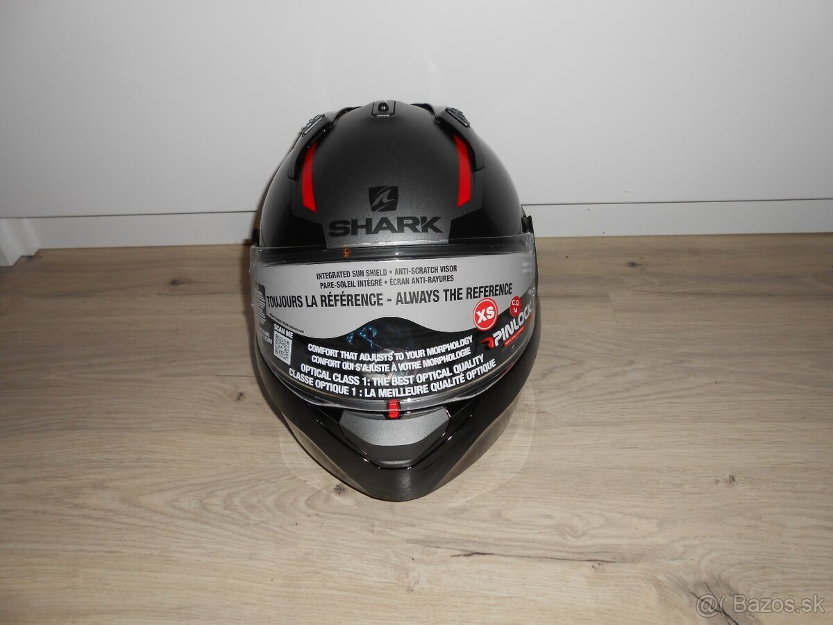 Predam krasnu novu moto prilbu znacky SHARK EVO GT SEAN MAT - 2