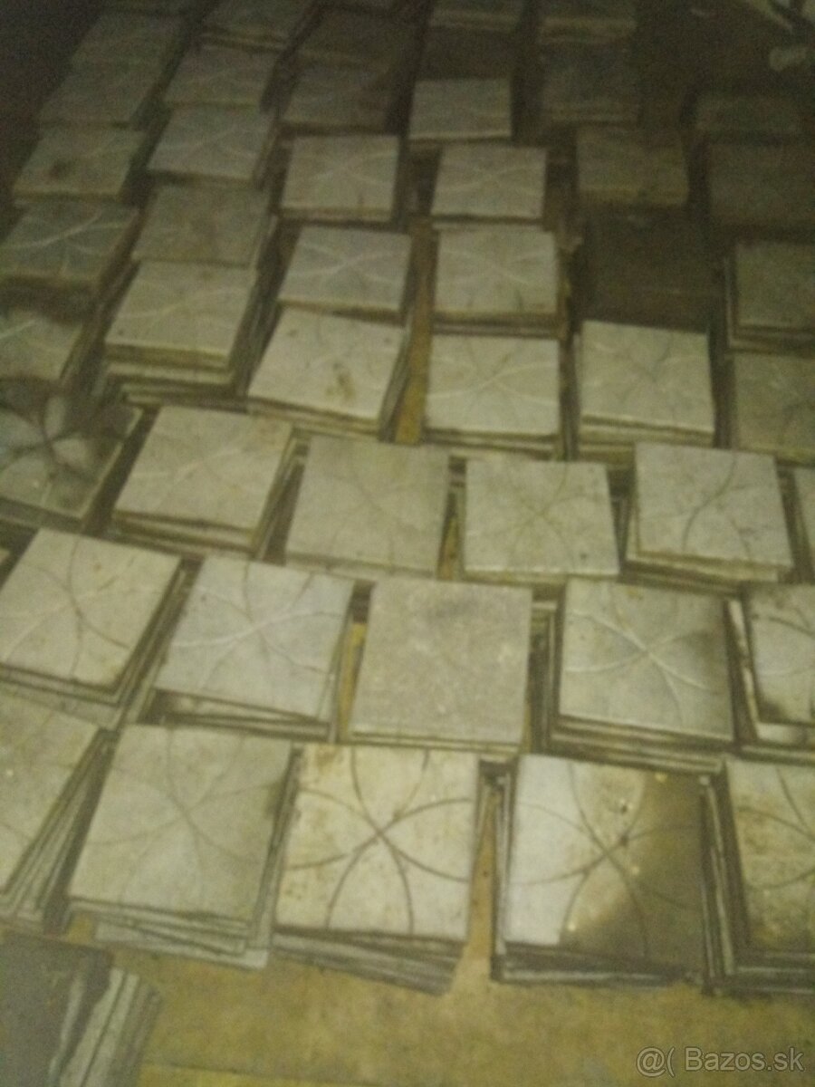 Predam terasovu dlažbu 25x25x2,5cm - 2