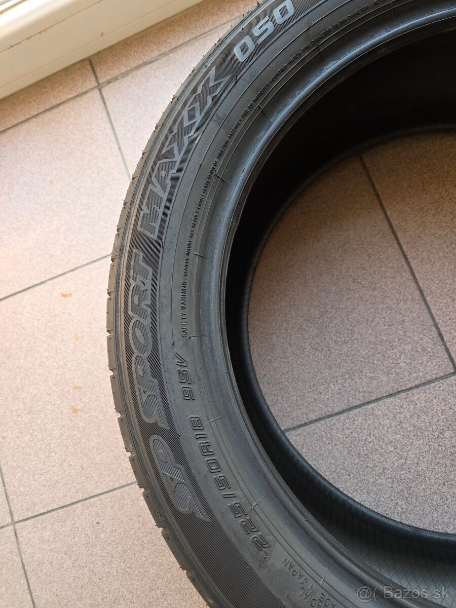 Letne pneumatiky Dunlop 225/50 r18 - 2