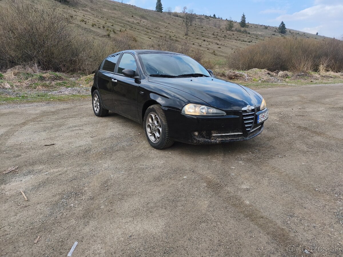 Alfa Romeo 147 - 2
